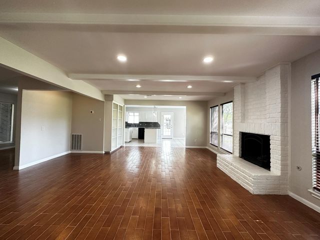 11106 Ellwood Street, The Woodlands, TX 77380