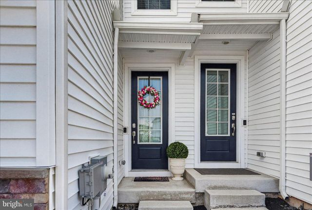 121 KNOCK HILL DR, Royersford, PA 19468