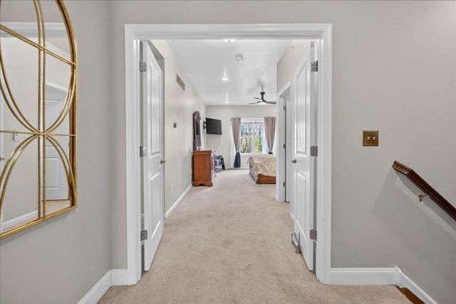 121 KNOCK HILL DR, Royersford, PA 19468