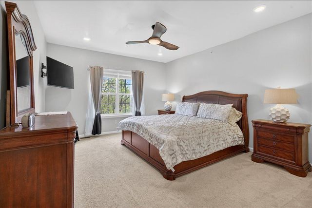 121 KNOCK HILL DR, Royersford, PA 19468