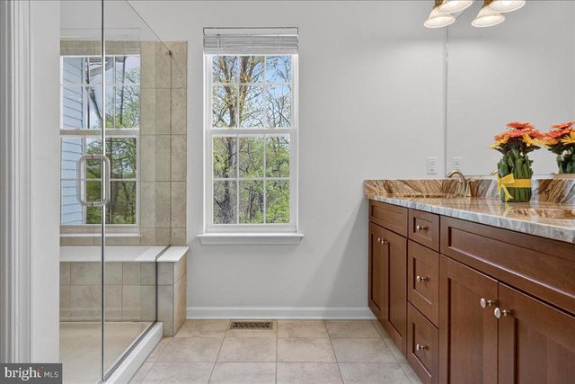 121 KNOCK HILL DR, Royersford, PA 19468