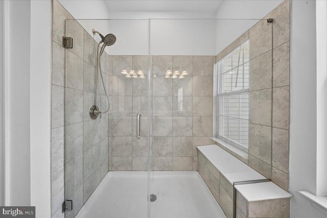 121 KNOCK HILL DR, Royersford, PA 19468