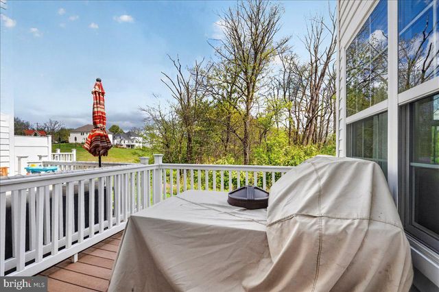 121 KNOCK HILL DR, Royersford, PA 19468