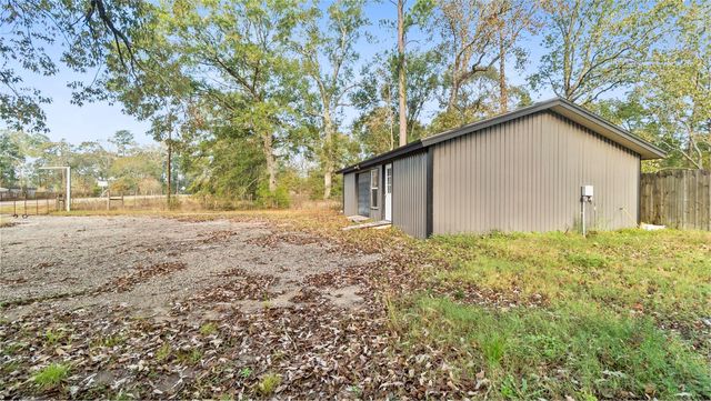 10499 State Highway 156, Coldspring, TX 77331