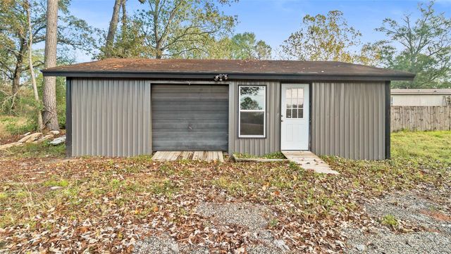 10499 State Highway 156, Coldspring, TX 77331