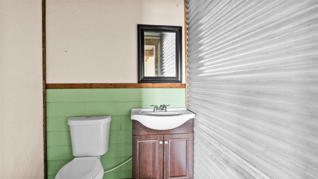 10499 State Highway 156, Coldspring, TX 77331