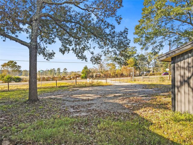 10499 State Highway 156, Coldspring, TX 77331