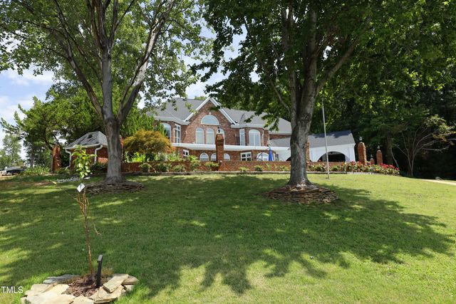 120 Chuckwagon, Louisburg, NC 27549