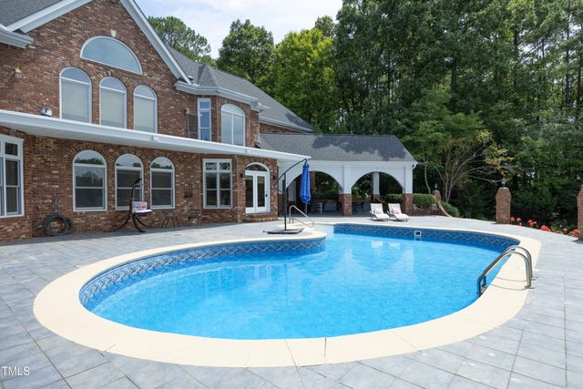 120 Chuckwagon, Louisburg, NC 27549