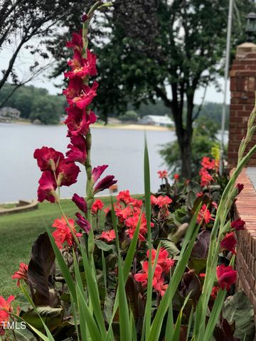 120 Chuckwagon, Louisburg, NC 27549