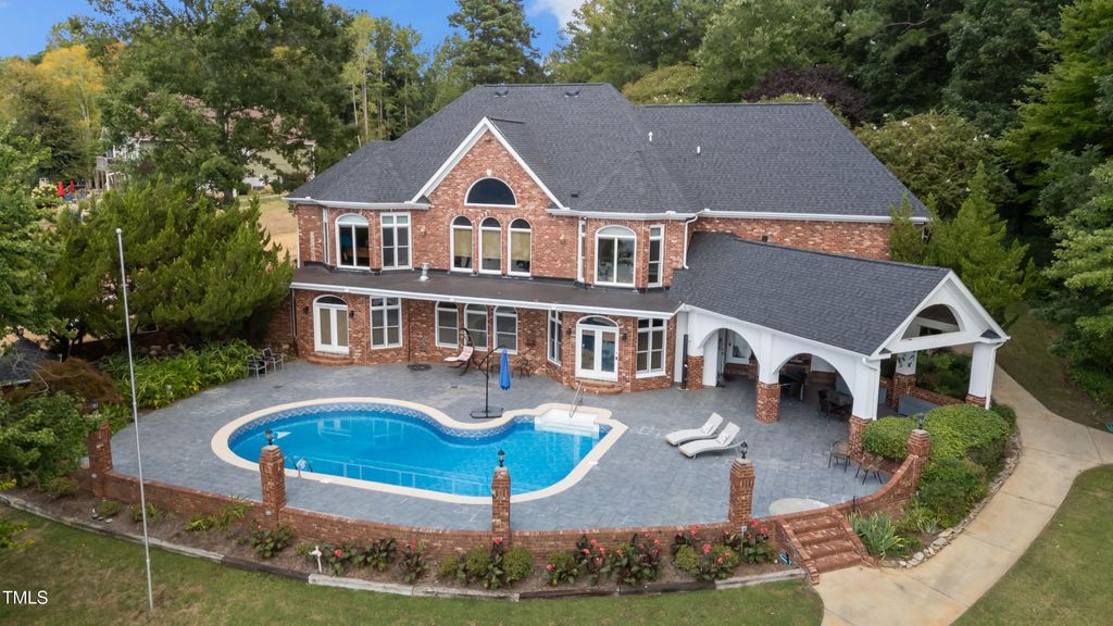 120 Chuckwagon, Louisburg, NC 27549