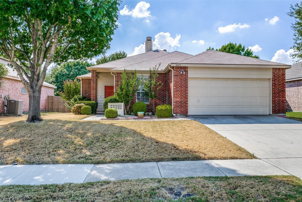 8405 Ram Ridge Road, Fort Worth, TX 76137 — exterior