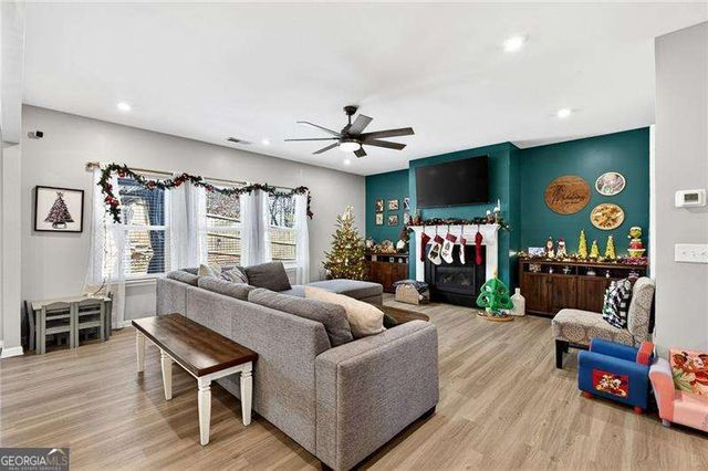 133 Lynwood Lane, Ball Ground, GA 30107