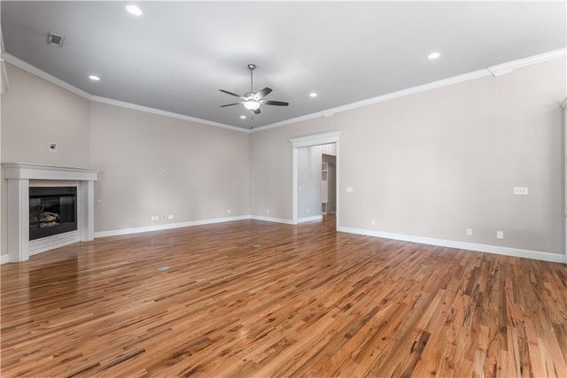 6104 W Buckeye Drive, Rogers, AR 72758