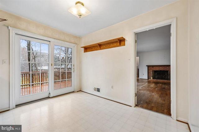 13724 BRIDGEWATER DR, Silver Spring, MD 20904