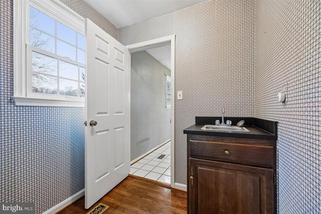 13724 BRIDGEWATER DR, Silver Spring, MD 20904