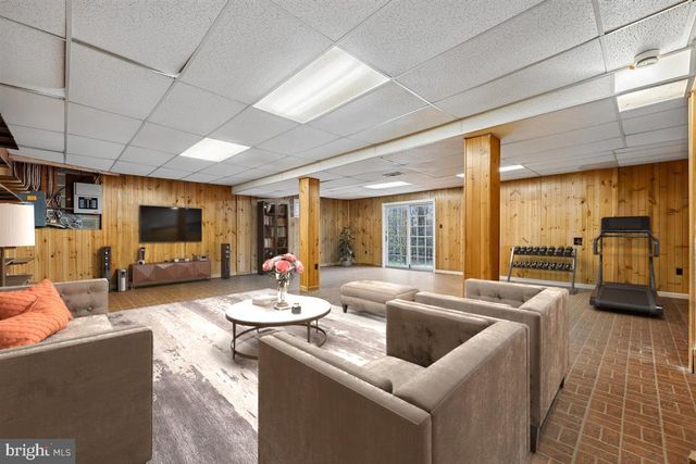 13724 BRIDGEWATER DR, Silver Spring, MD 20904