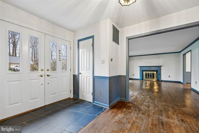 13724 BRIDGEWATER DR, Silver Spring, MD 20904