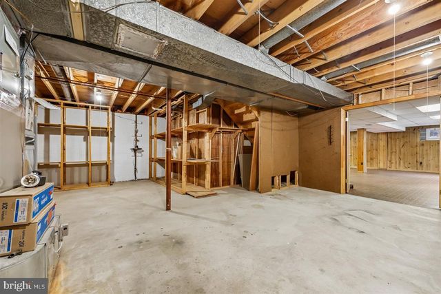 13724 BRIDGEWATER DR, Silver Spring, MD 20904