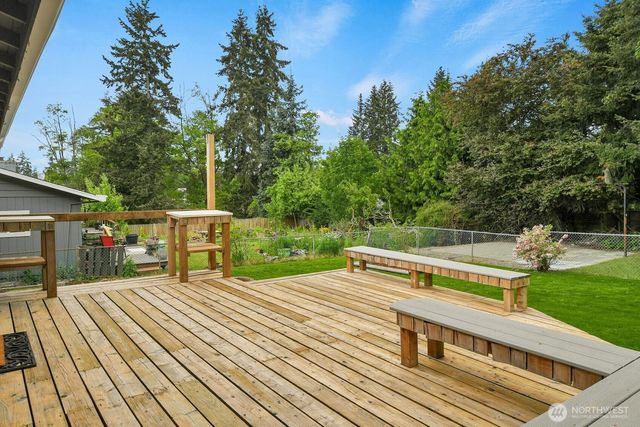 2420 SW 326th Street, Federal Way, WA 98023