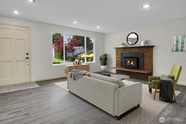 2420 SW 326th Street, Federal Way, WA 98023