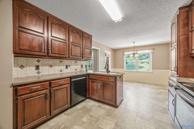 302 Knox Creek Trail, Madison, AL 35757