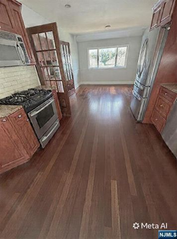 412 Park Place, Lyndhurst, NJ 07071