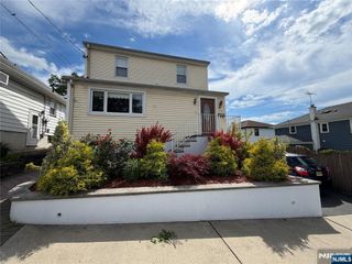 412 Park Place, Lyndhurst, NJ 07071