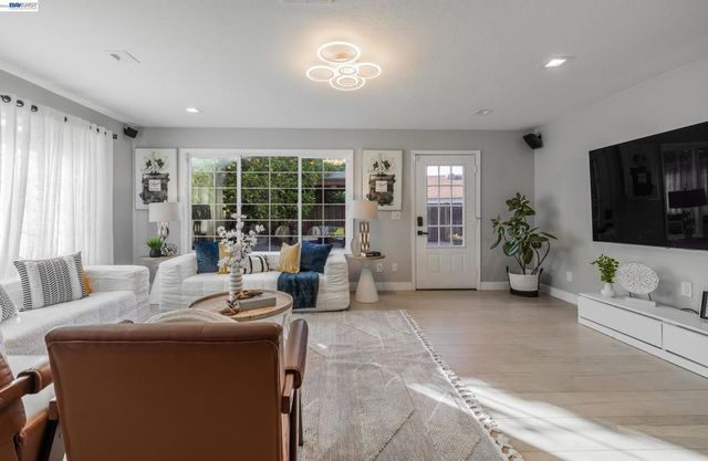 3766 Pinewood Pl, Santa Clara, CA 95054