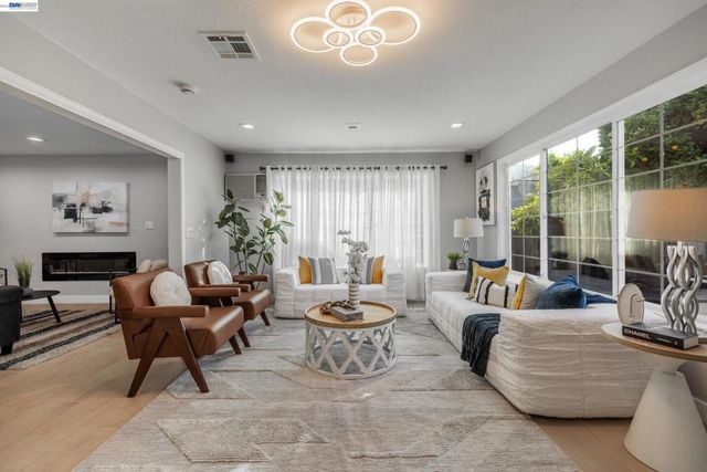 3766 Pinewood Pl, Santa Clara, CA 95054