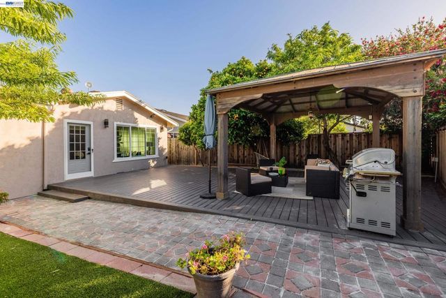 3766 Pinewood Pl, Santa Clara, CA 95054