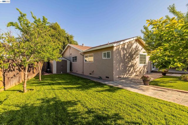 3766 Pinewood Pl, Santa Clara, CA 95054