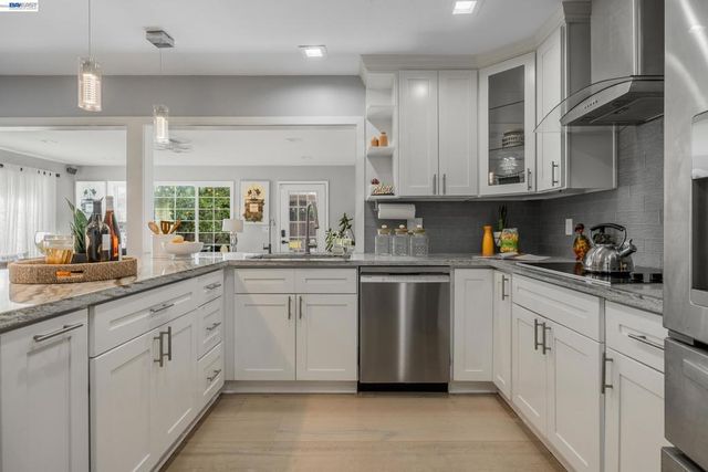 3766 Pinewood Pl, Santa Clara, CA 95054