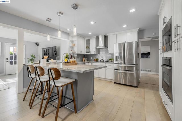 3766 Pinewood Pl, Santa Clara, CA 95054