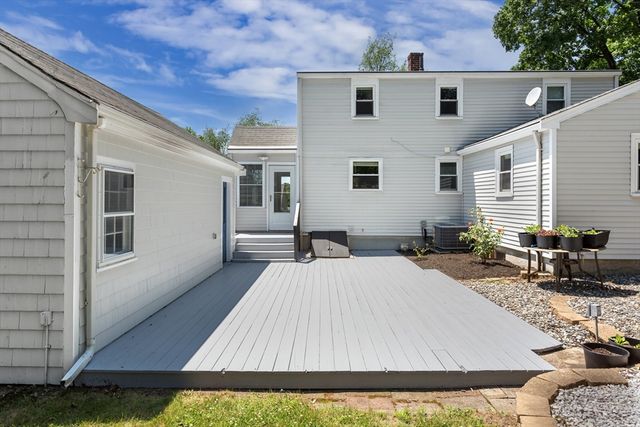 92 Hawthorn, Westwood, MA 02090