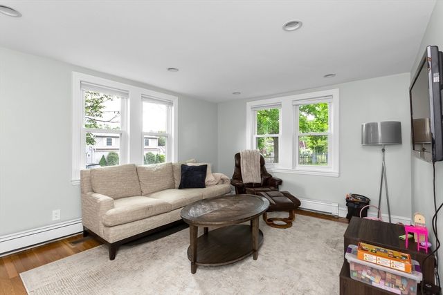 92 Hawthorn, Westwood, MA 02090