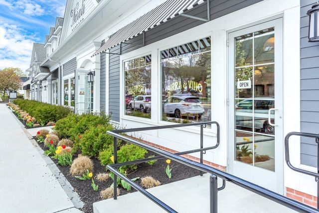 92 Hawthorn, Westwood, MA 02090