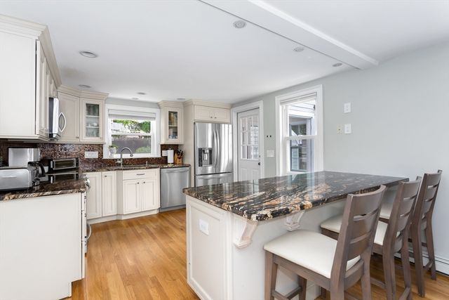 92 Hawthorn, Westwood, MA 02090