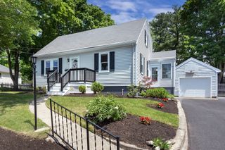 92 Hawthorn, Westwood, MA 02090