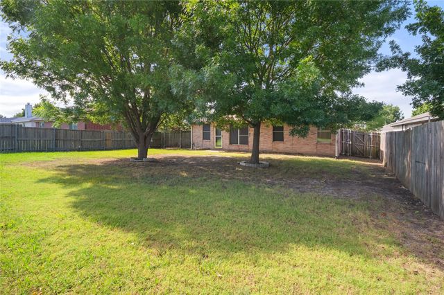 235 Lake Texoma Drive, Wylie, TX 75098