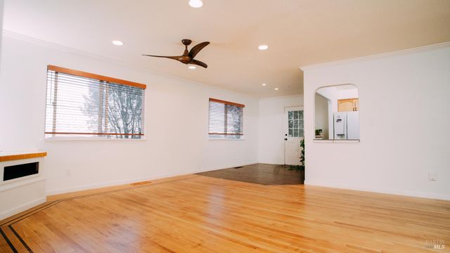 3607 Shoreline View Way, Kelseyville, CA 95451