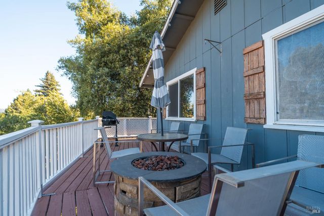 3607 Shoreline View Way, Kelseyville, CA 95451