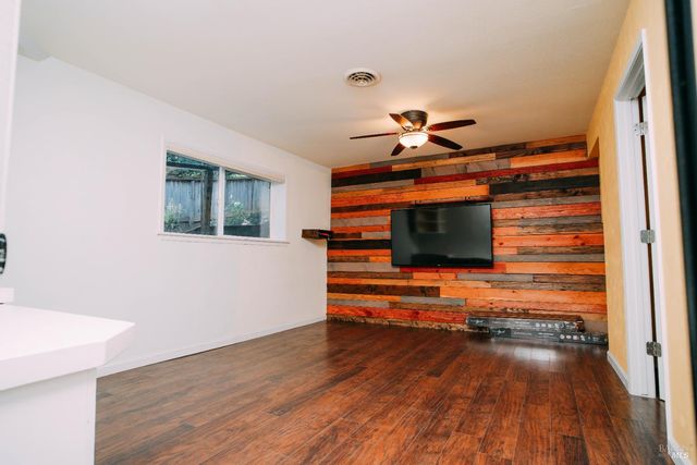 3607 Shoreline View Way, Kelseyville, CA 95451