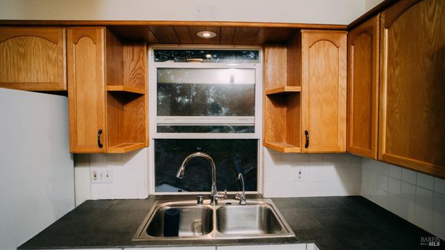 3607 Shoreline View Way, Kelseyville, CA 95451