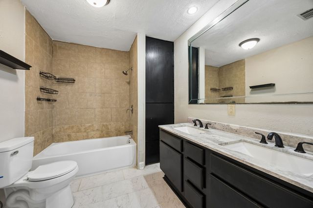 597 E Main Street, Van, TX 75790