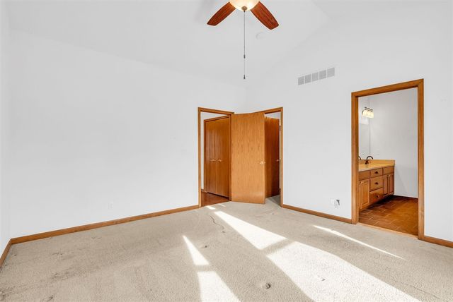 3806 Partagas Drive 48, Sterling Heights, MI 48310