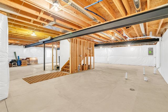 3806 Partagas Drive 48, Sterling Heights, MI 48310