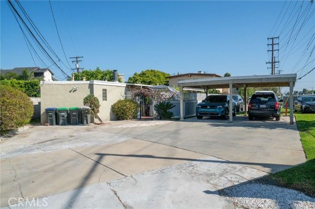 1124 Victoria, Costa Mesa, CA 92627