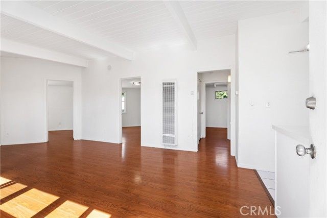 1124 Victoria, Costa Mesa, CA 92627