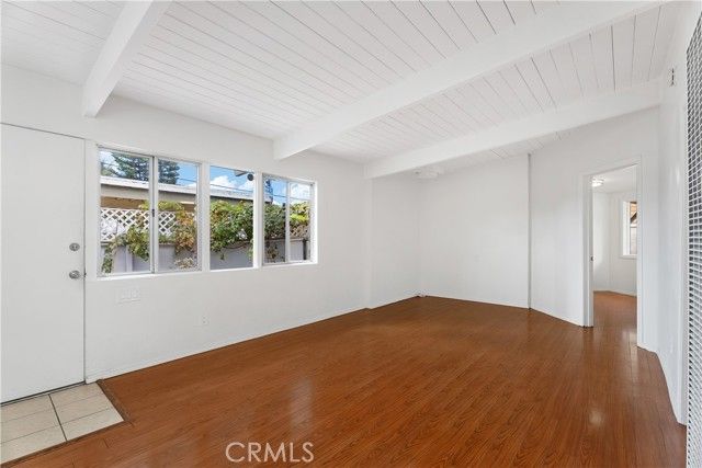 1124 Victoria, Costa Mesa, CA 92627